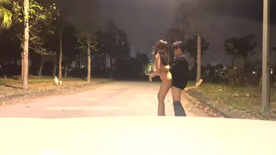 Hành trình dụ dỗ em gái dâm chơi public phần 2