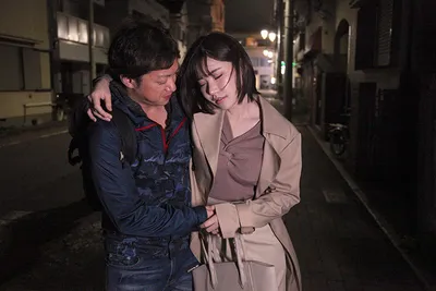 đưa đồng nghiệp nữ làm chung công ty nhậu say xỉn vì cãi nhau với chồng về nhà