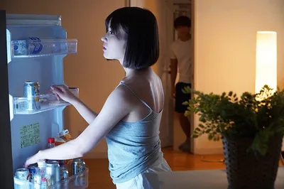 Chị người vợ cãi nhau với chồng yêu đến nhà cô bạn gái ở rồi phang luôn anh xã em gái