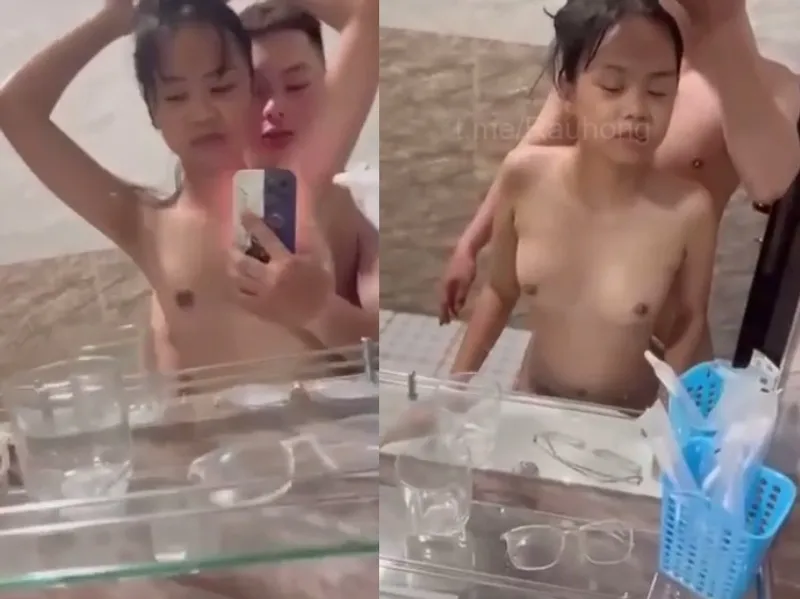 Dáng mảnh em cùng anh người yêu phang trước gương quay kỉ niệm